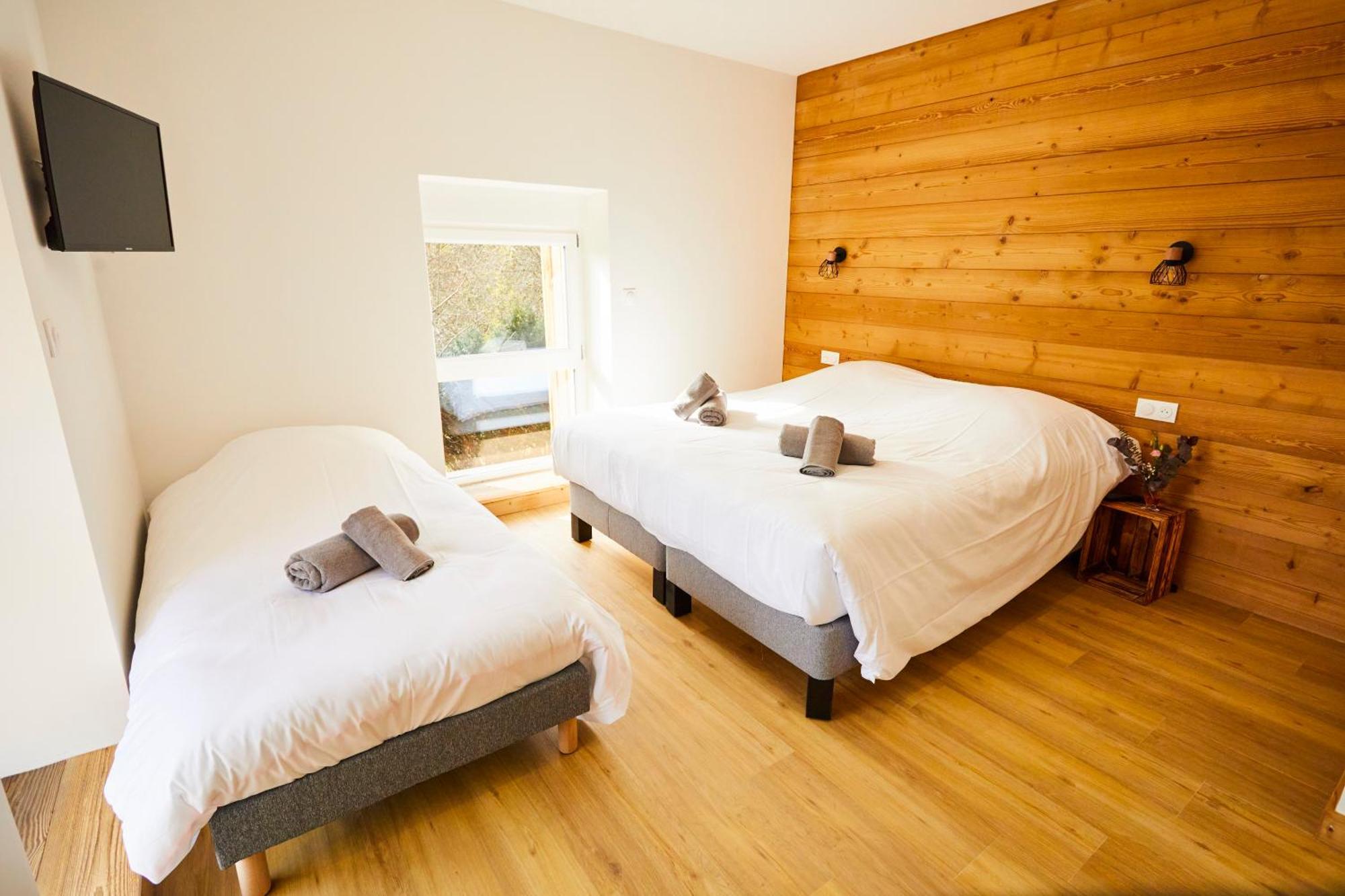 Chalet La Forgerie Piscine Jacuzzi Cinema Buitenkant foto